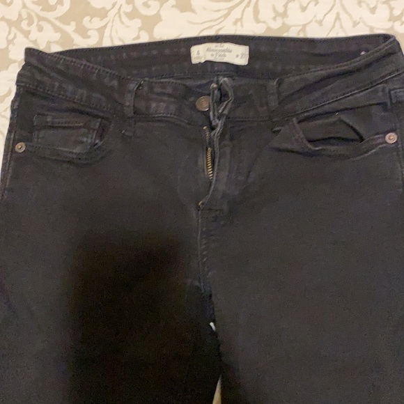 2 Pairs of ABERCROMBIE JEANS - Picture 5 of 6